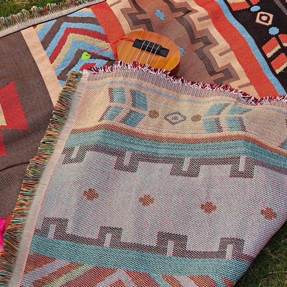 Versatile Western Bohemian Blankets Outdoor Blankets Camping Picnic Blankets Decorative Bed Blankets Checkered Sofa Pads Travel